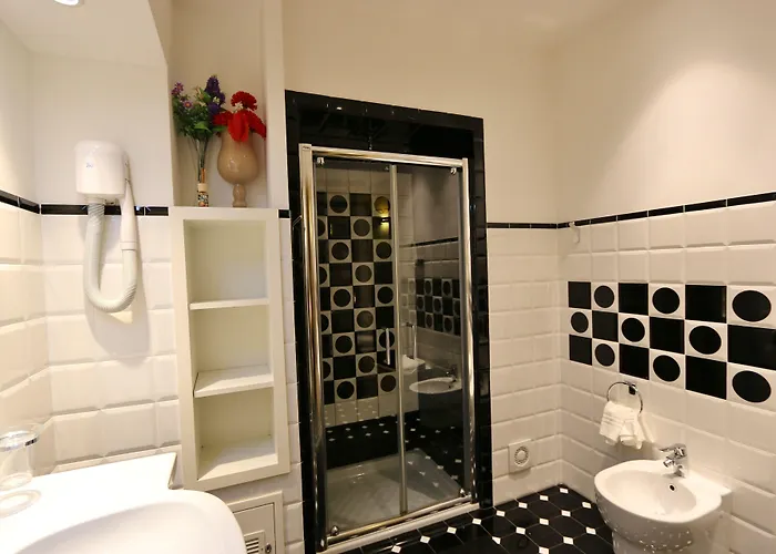 Guest house Residenza Adriana 4*