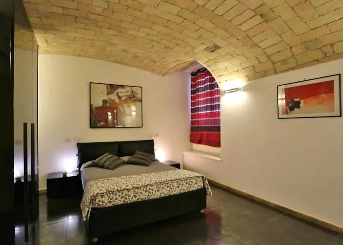 Residenza Adriana Guest house 4*